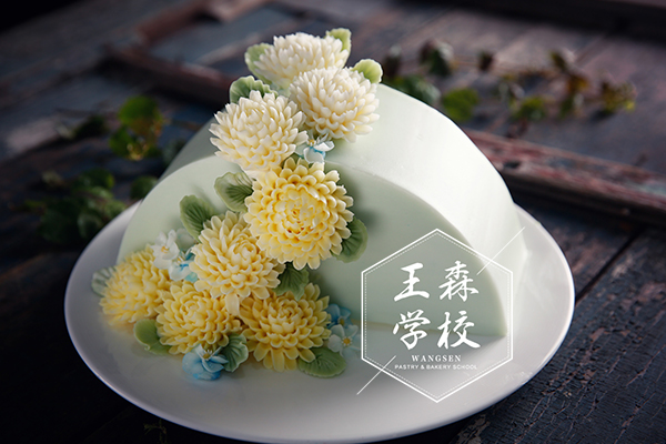 學(xué)做蛋糕哪個(gè)學(xué)校好