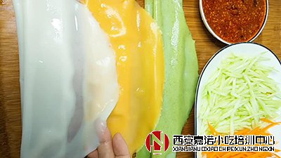 彩色涼皮培訓(xùn)的制作過(guò)程_彩色涼皮料汁配方