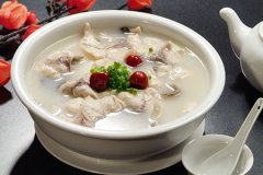 食尚酸菜魚(yú)加盟，大眾口味平民消費(fèi)