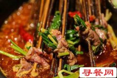 2019年餐飲加盟項(xiàng)目黑馬 這家串串店開(kāi)店的真不虧！