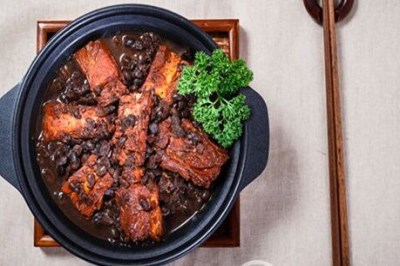 2019年創(chuàng)業(yè)做什么好 開一食必思黃燜雞米飯?jiān)趺礃?></div>
                    <div   id=